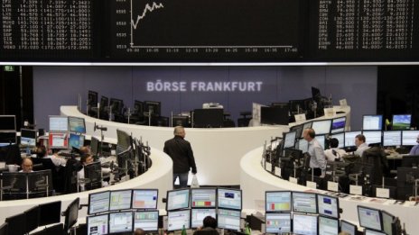 Минорното настроение преобладаваше и на пазарите в Европа