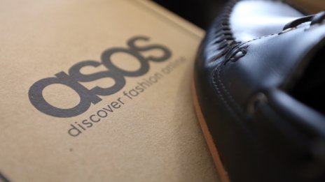 Британската ASOS остава уверена в растежа си въпреки заплахата от мита