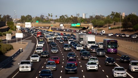 Американският регулатор за пътна безопасност съкращава 4% от работната си сила