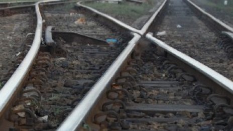 БДЖ дължи близо 100 млн. лв. на НКЖИ