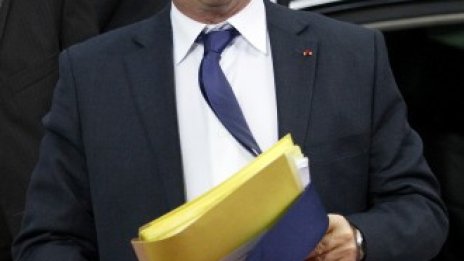 Франция намекна, че ще понижи данъка за богатите