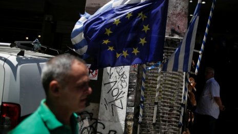 Еврогрупата поема казуса с осъден в Гърция бивш шеф на статистиката