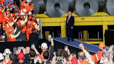 Придобиването на U.S. Steel от Nippon Steel приключи с голяма власт за Тръмп