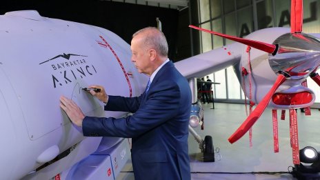  Производителят на дроновете "Байрактар" има поръчки за следващите три години