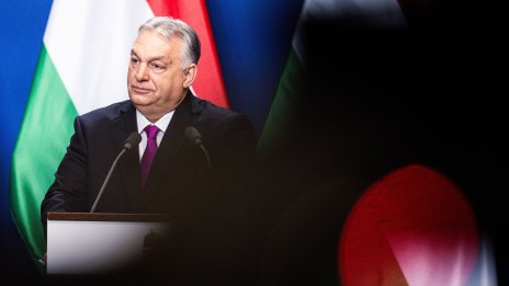 Залогът на Орбан върху батериите се превръща в главоболие преди изборите
