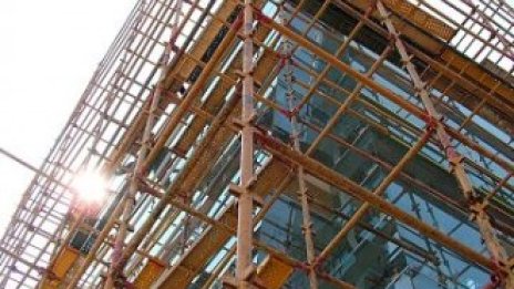 Строителството отчете минимален месечен спад през май