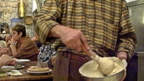 Производството на тахан – възраждането на един забравен български занаят