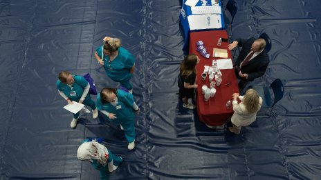 Молбите за помощ при безработица в САЩ намаляват след учебната ваканция в Ню Йорк