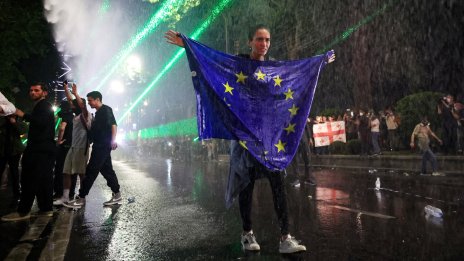 Управляващите в Грузия няма да се откажат от закона за чуждестранните агенти