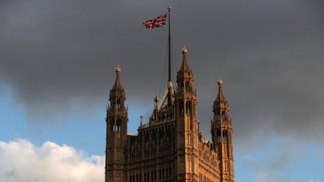 Британският парламент прие законопроекта срещу Brexit без сделка*