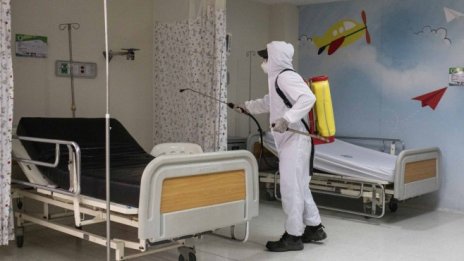 Проф. Борис Богов: Тежестта в борбата с коронавируса е неравномерно разпределена