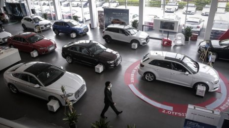 Продажбите на автомобили в Китай нарастват за трети пореден месец