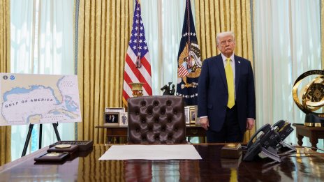 Тръмп изглежда е обсебен от петрола, докато Китай затвърждава лидерството си във ВЕИ