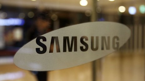 Samsung Electronics взе заем от дъщерната си компания за дисплеи