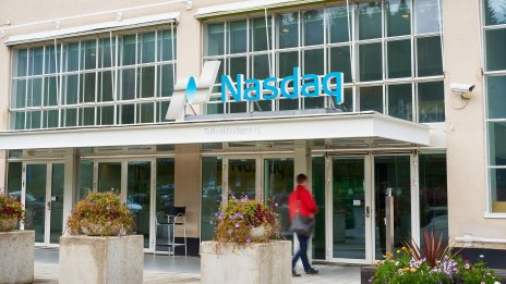 Шведската борса на Nasdaq бе глобена с близо 10 млн. долара 