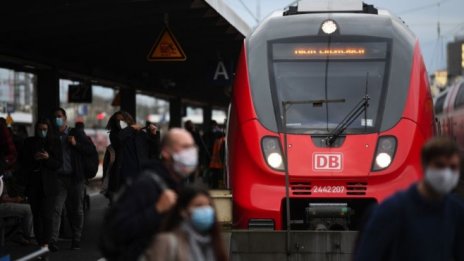 ЖП транспортът в България и ЕС с колебливо възстановяване в края на 2020 г.