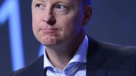 Ericsson затяга коланите