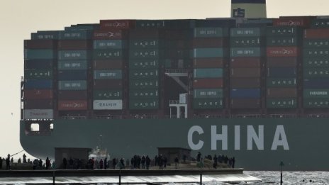 Търговският излишък на Китай расте през май