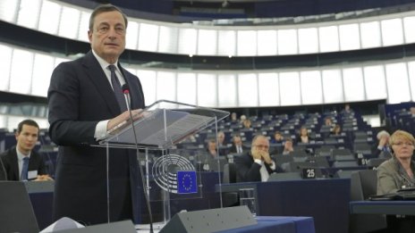 Марио Драги: Инфлацията в еврозоната е осезаемо по-слаба