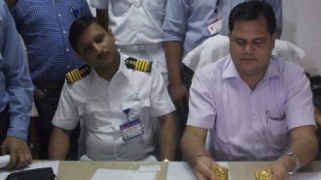 Контрабандата задоволява глада на Индия за злато