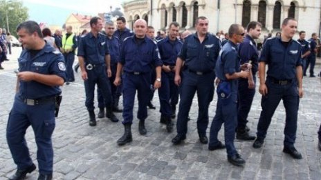 Полицаите и надзирателите излизат на протест на 5 юли