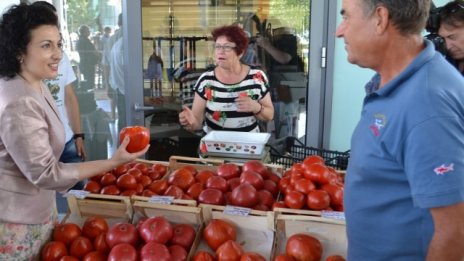 Десет фермерски пазара работят в момента в България*