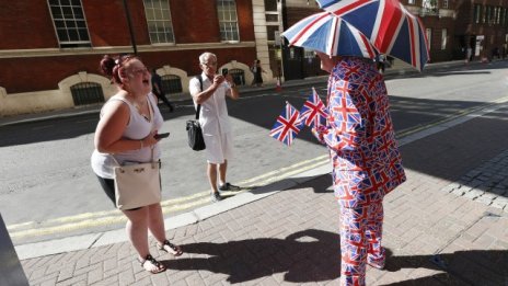 S&P: Brexit ще изтрие 1,2% от БВП на Острова догодина