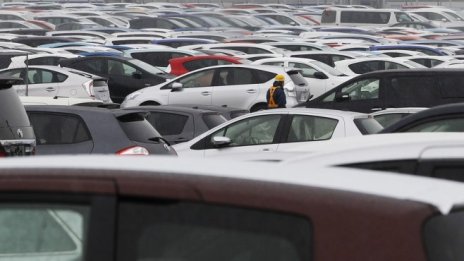 Пандемията удари и rent-a-car бизнеса в България