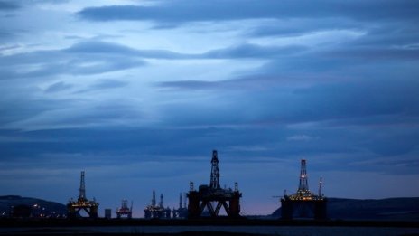 Петролът поскъпва слабо в очакване на срещата на ОПЕК+*