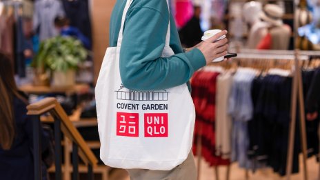 Собственикът на Uniqlo повиши за пореден път прогнозата си