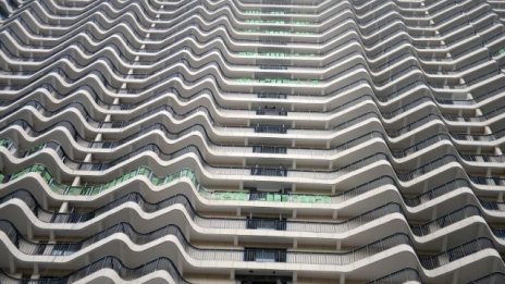 Ръстът на инвестициите в имоти в Китай се ускорява през август