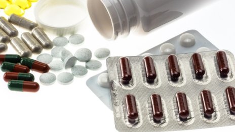 Министерският съвет одобри отлагането на "тавана" за доплащане на лекарствата