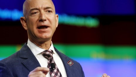 Джеф Безос представи ракета за туристически полети в Космоса