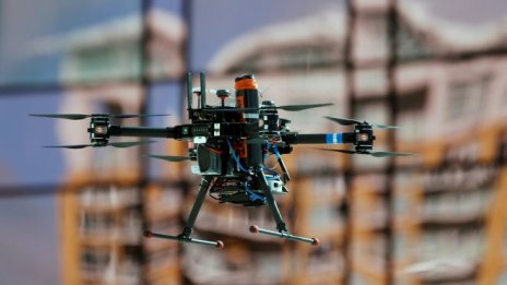 Google представи система за контрол на трафика на дронове