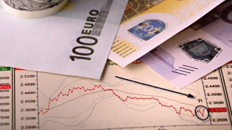 Икономист: При влизане в еврозоната ще се вдигнат лихвите по кредитите, но и по депозитите