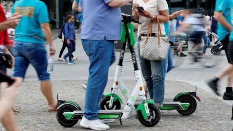 Малина Крумова: Е-тротинетките ще се третират като велосипедите