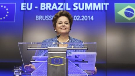 Дилма Русеф притиска ЕС за създаването на презокеанска комуникационна връзка