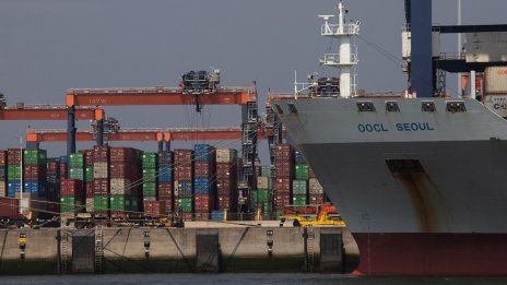 Износът от Азия все повече се забавя