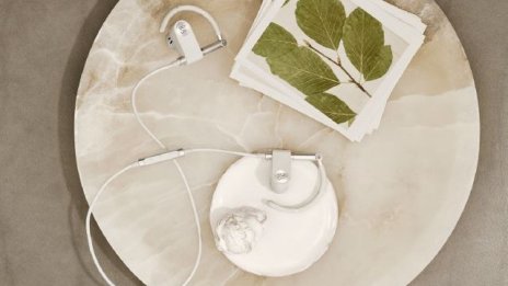 B&O PLAY представи най-новите си слушалки Earset – еволюция в дизайна на Bang & Olufsen