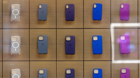 Новите мита може да направят цената на iPhone почти двойна