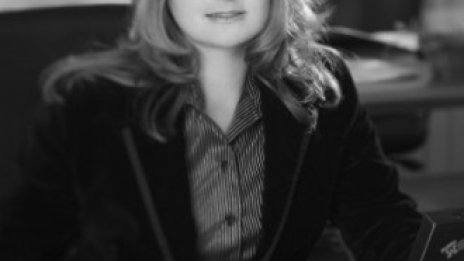 И. Близнакова: Енергийни, държавни и общински фирми трябва да докладват на КФН