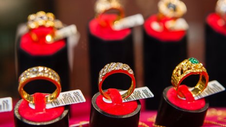 Златните бижута в България са поскъпнали с 30-40% за година