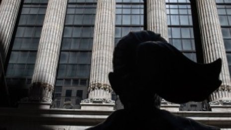 S&P 500 заличи всички загуби заради коронавируса и достигна рекорд