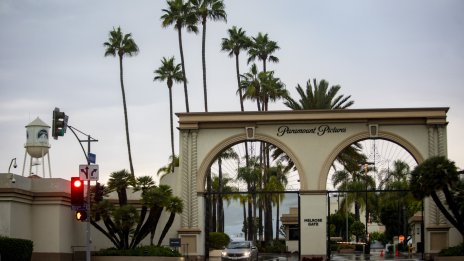 Paramount продаде Simon & Schuster на KKR за 1,6 млрд. долара