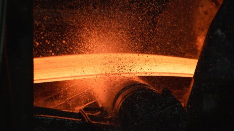 Norsk Hydro ще доставя нисковъглероден алуминий за електромобилите на Mercedes