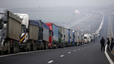 Превозвачи излизат на протест на границата с Гърция 