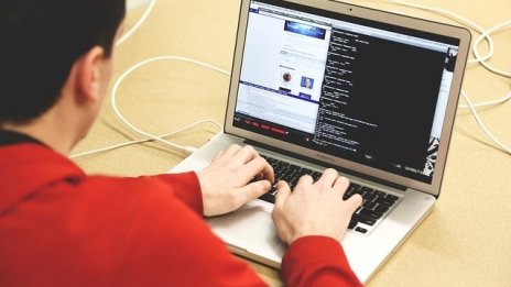 Онлайн пътническите резервации може да бъдат по-скъпи от обявеното