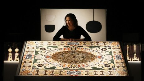 По-високите комисиони вдигнаха печалбата на Sotheby's