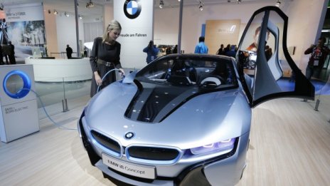 Официална информация за серийното BMW i8