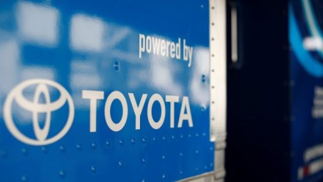 Toyota повиши прогнозата си за печалбата през 2018 г. след силни продажби в Япония